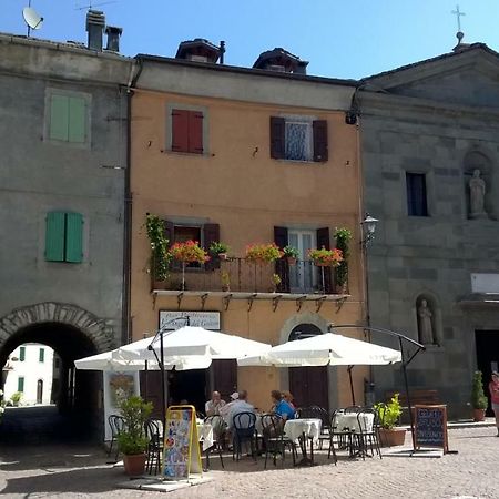 Piazza Fiumalbo Citta D'Arte Lejlighed Eksteriør billede